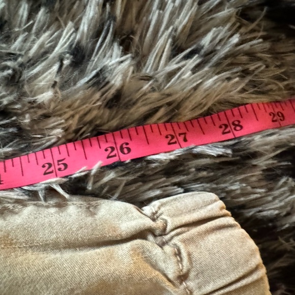 MOTHER Wrapper Patch Springy Ankle Cropped Cargo Pants - Picture 8 of 10